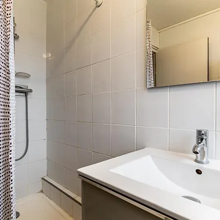 Parking Auditorium Proche Centre アパート